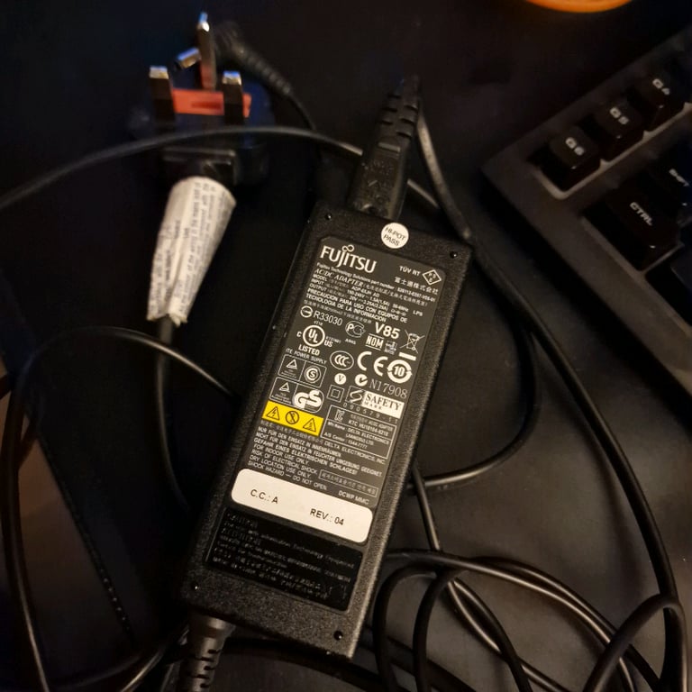 image for FUJITSU LAPTOP ADAPTER ADP 65JH AD