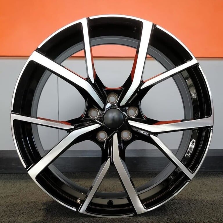 17, 18 & 19 Inch Vw Estoril style Alloy wheels and tyres (5x100, 5x112) Suits Most VW, SEAT ETC