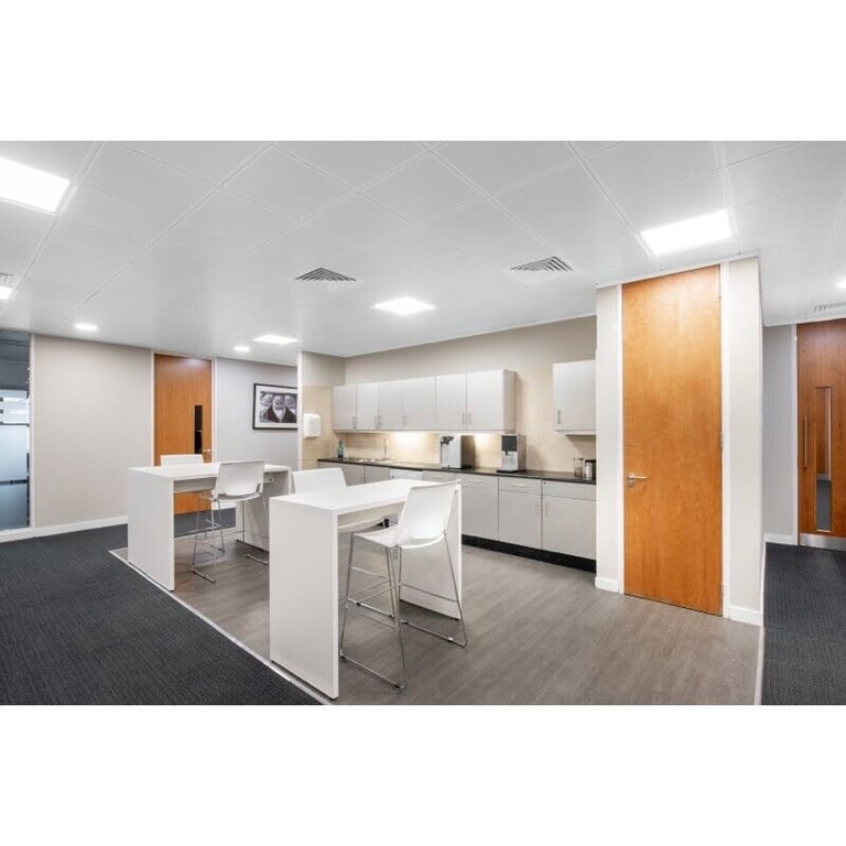 Gateshead - NE11 0NQ, 1 Desk serviced office to rent at Regus Team Valley
