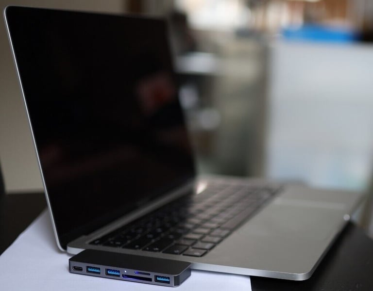 6 in1 USB-C Hub Adapter For MacBook Pro, MacBookAir