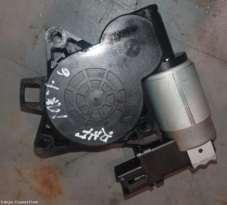 Mazda 6 Mk1 Front Right Side Window Motor 2006
