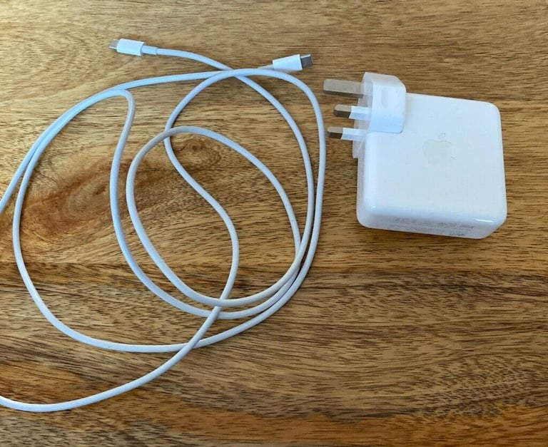 Genuine Apple MacBook Pro Charger. 61W USB-C Power Adapter Charger