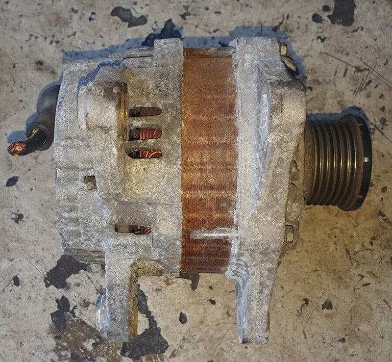 Nissan Qashqai 2.0 Alternator Petrol 2009