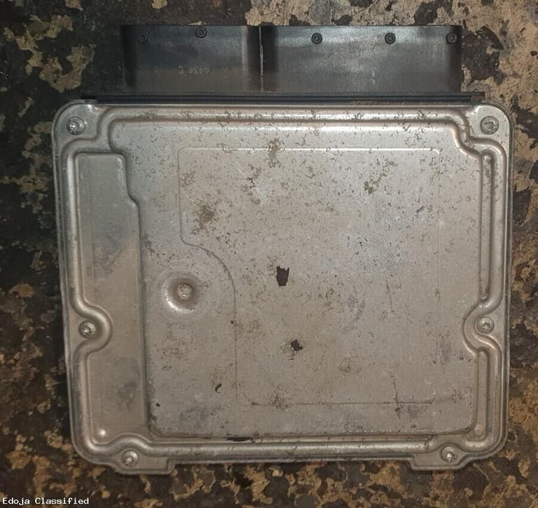 VW Golf 2.0 FSI ECU 2006