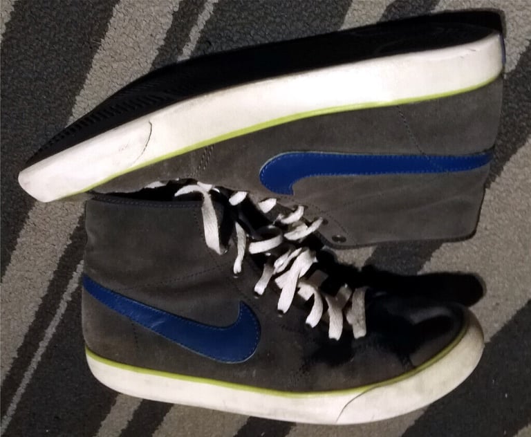 Nike trainers UK 5.5