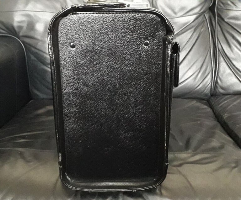 LARGE LEATHER WHEELED FLIGHT CASE WITH LONG HANDLE 