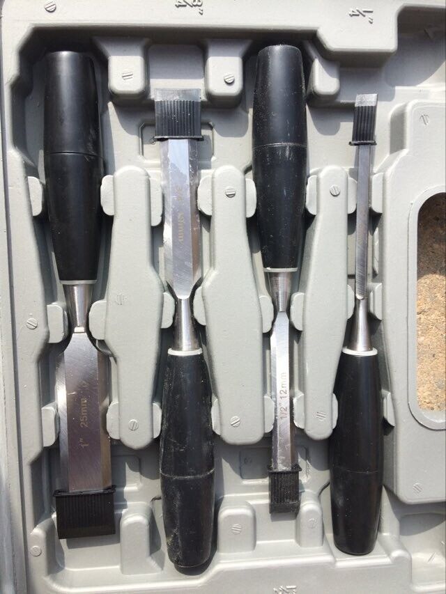 Wood Chisel And Stone Set - 7 Piece