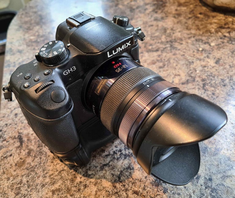 Panasonic Lumix GH3 BIG Kit, 12>35mm f2.8, + 45>175mm, Battery Grip etc etc