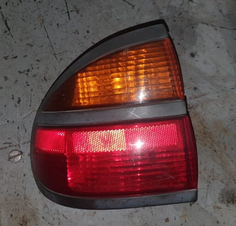 Used Renault rear light for Sale | Gumtree