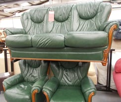 Leather Sofa + 2 Chairs BW560