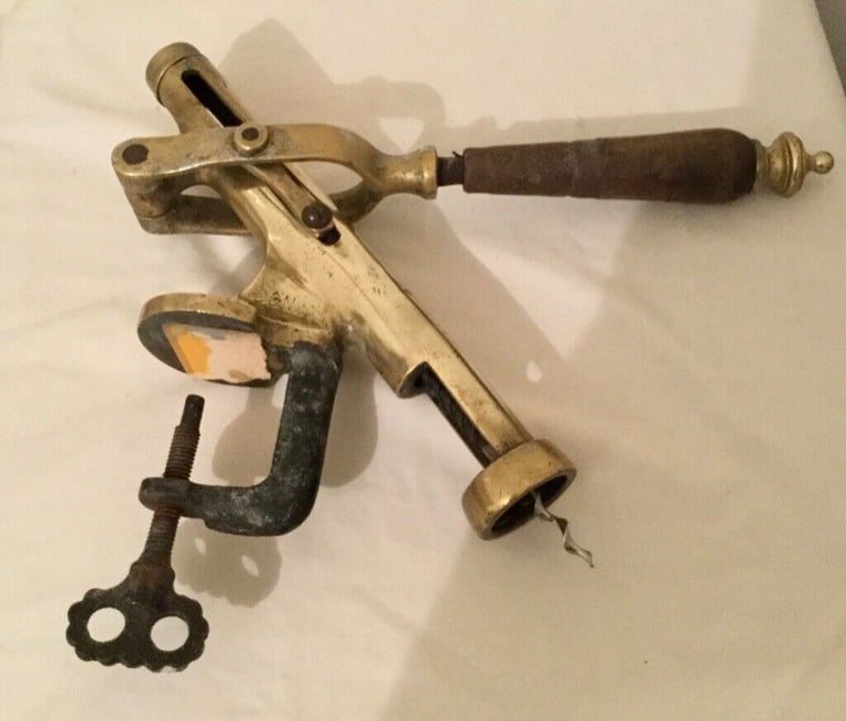 “THE DON” 1910/1920 PUBLIC BAR CORK EXTRACTOR