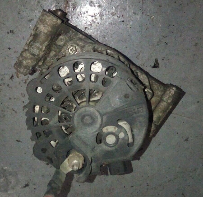 Vauxhall Corsa 1.3 CDTI Alternator 2008