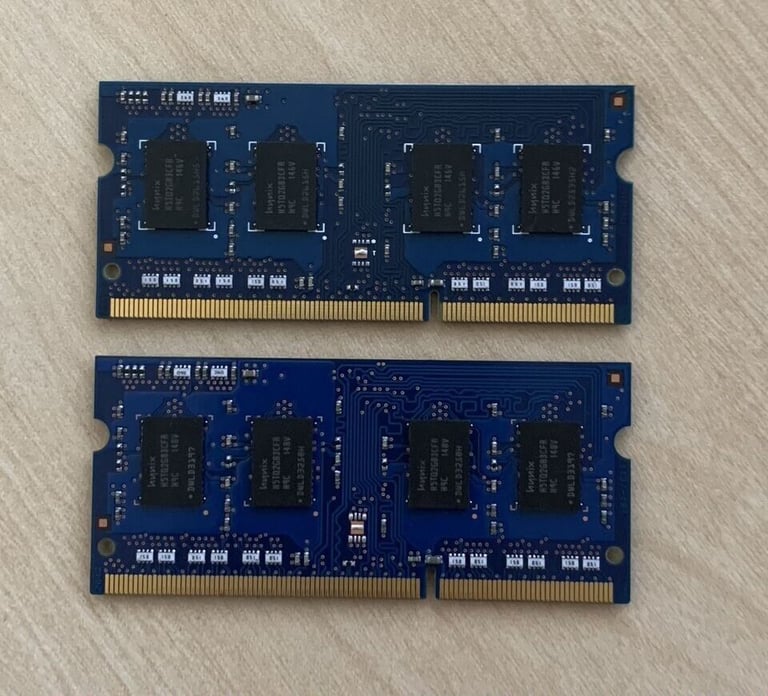 Genuine HYNIX 2 x 2GB PC3-10600S DDR3 Laptop Memory RAM DDR3 4GB Total