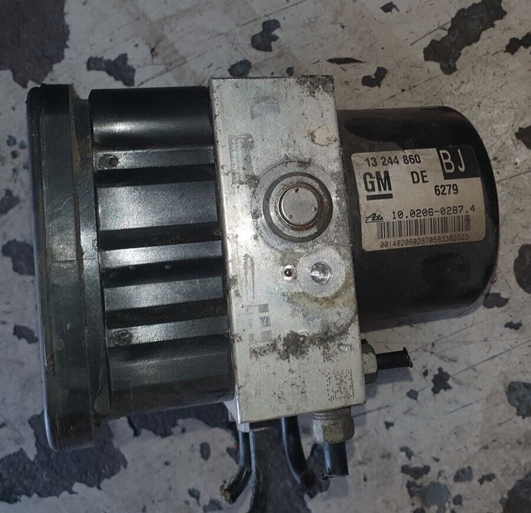 Vauxhall Zafira B 1.7 CDTI ABS Pump 2013