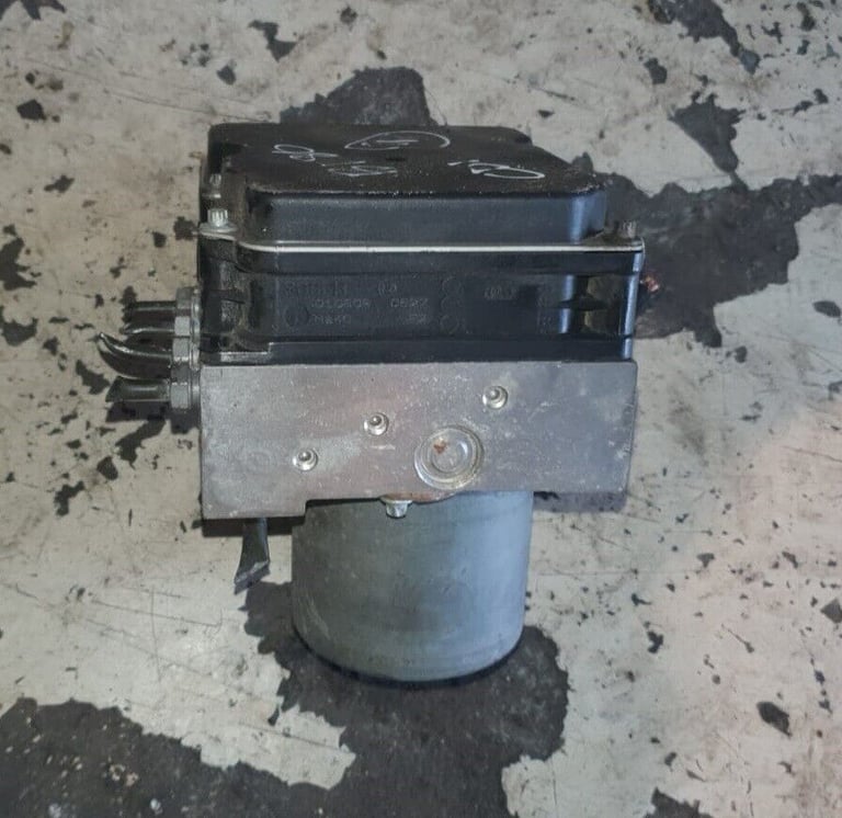 Mercedes Benz B Class B180 2.0 CDI ABS Pump 2009