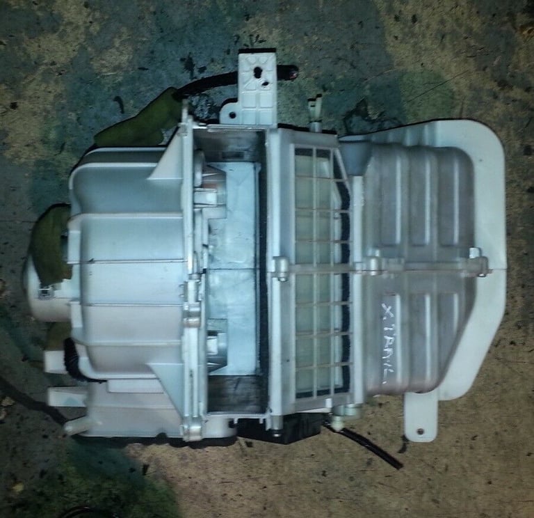 Nissan X Trail Heater Blower an & Motor Unit 2004
