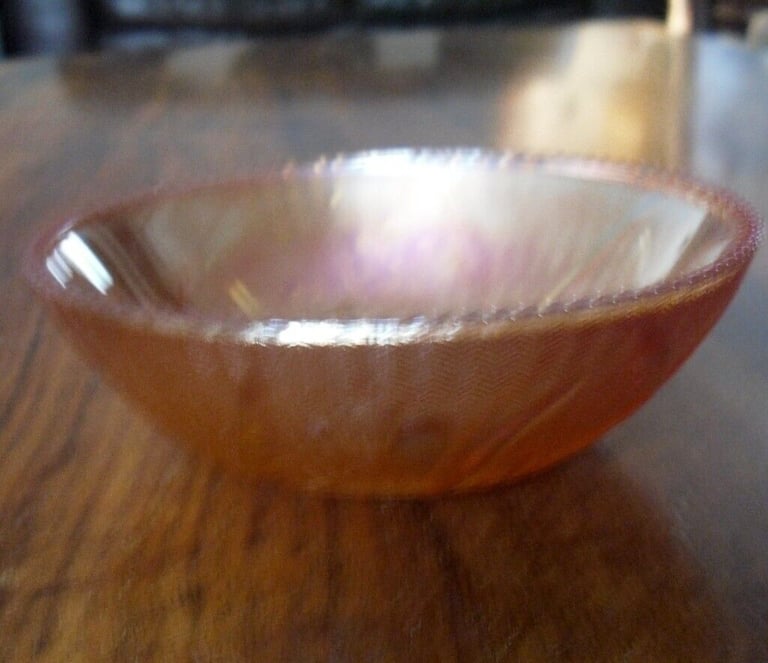 Carnival Glass Bowls 7 Piece Set - 1 x 20cm & 6 x 11cm