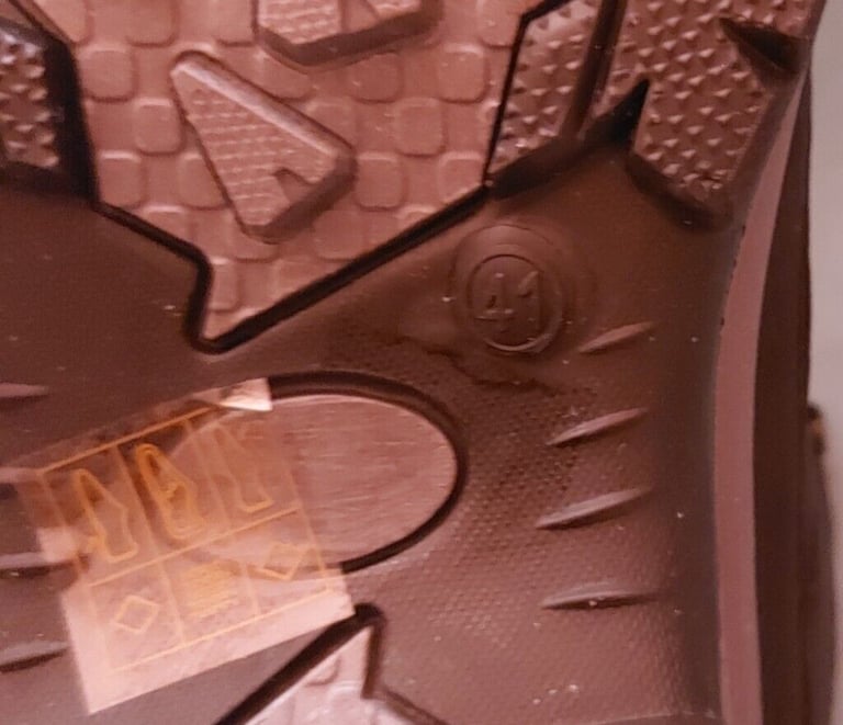 NEW WALKING BOOTS