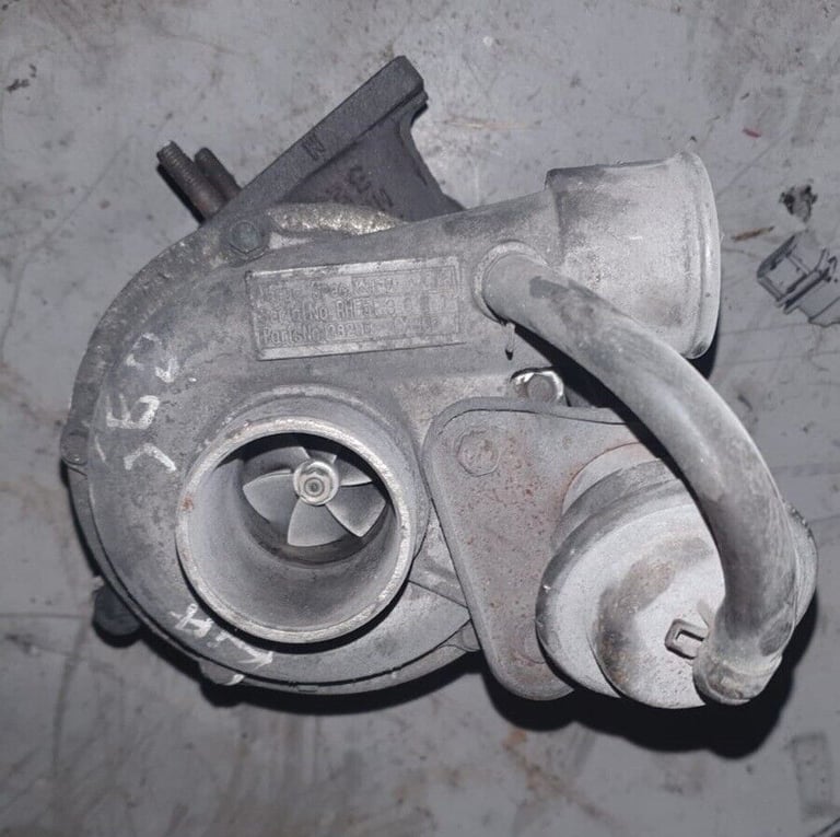 image for Kia Sedona 2.9 CRDI Turbo Charger 2004