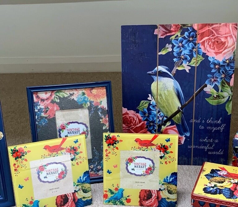 Beautiful accessories set