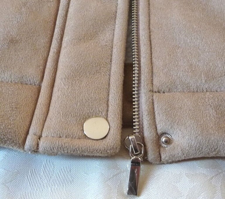 LADIES CLASSIC M&S SUEDE AND FLEECE LINED JACKET.. SIZE 14 UK