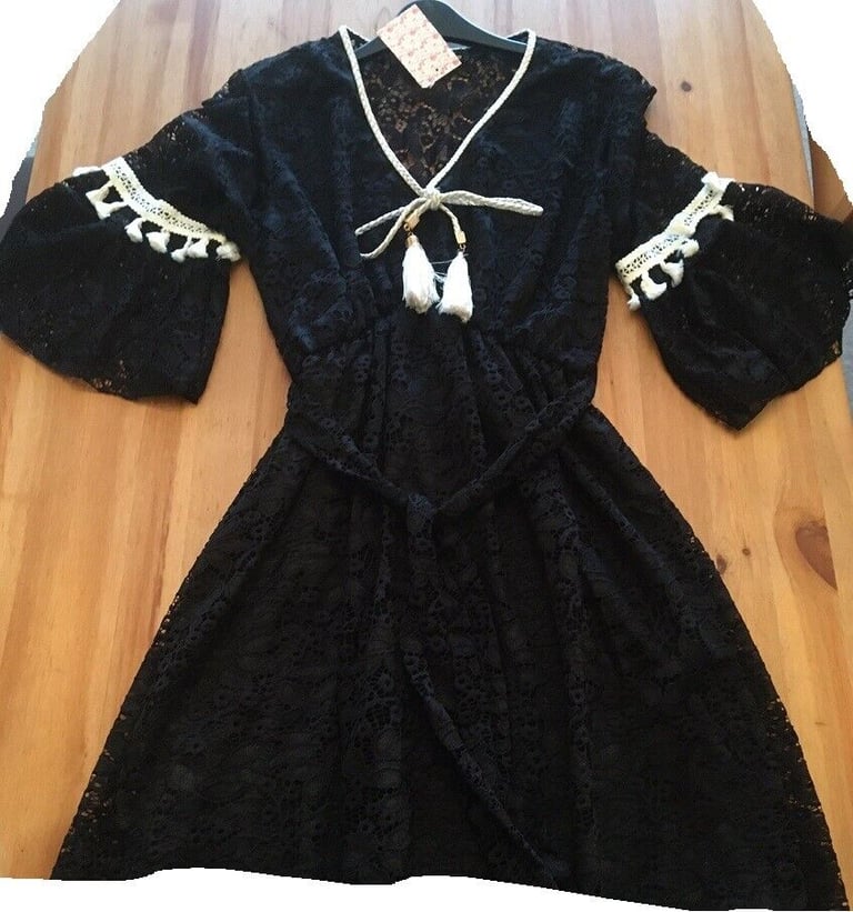 Black Lace Effect Dress Knee Length UK Size 10-12 BRAND NEW ITEM - RETAIL PRICE £44.99