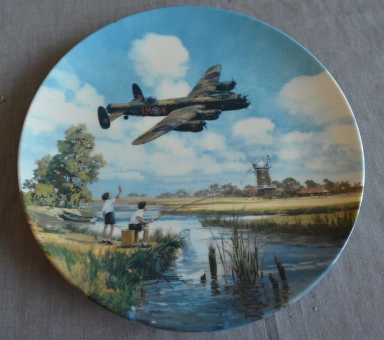  HERO'S OF THE SKY PLATES NUMBERS 1 TO 6 of 12 ALL 12 £80