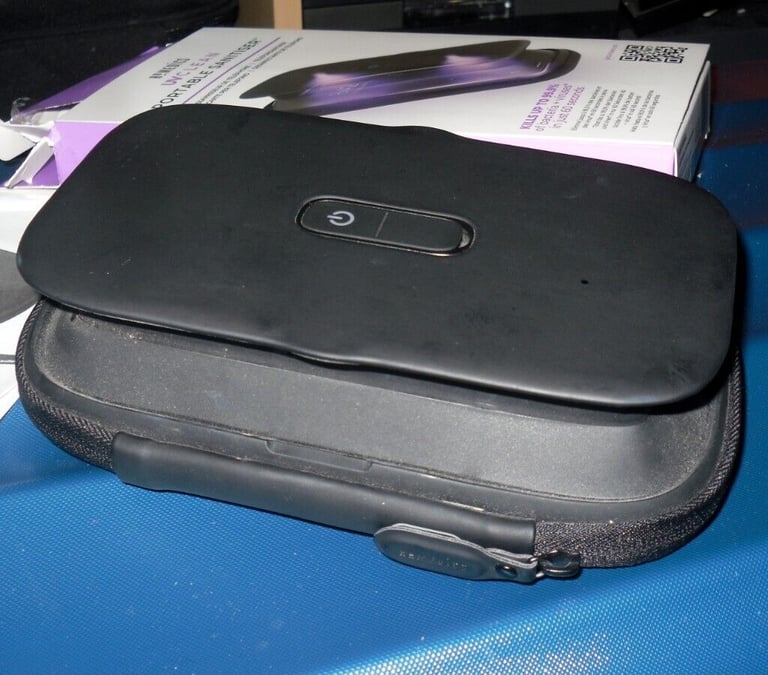 Homedics UV Clean Portable Phone Sanitiser - Kills 99.9% of Bacteria & Viruses in 60 seconds