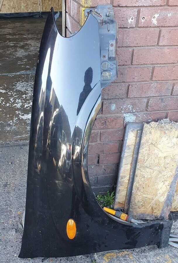 Nissan Almera Right Side Front Wing Black 2005