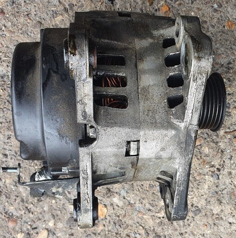 Seat Ibiza 1.2 Alternator 2005