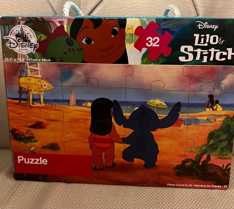 Disney Lilo&Stitch moulds set in case, Lilo&Stitch 32 piece jigsaw puzzle in carry case box.