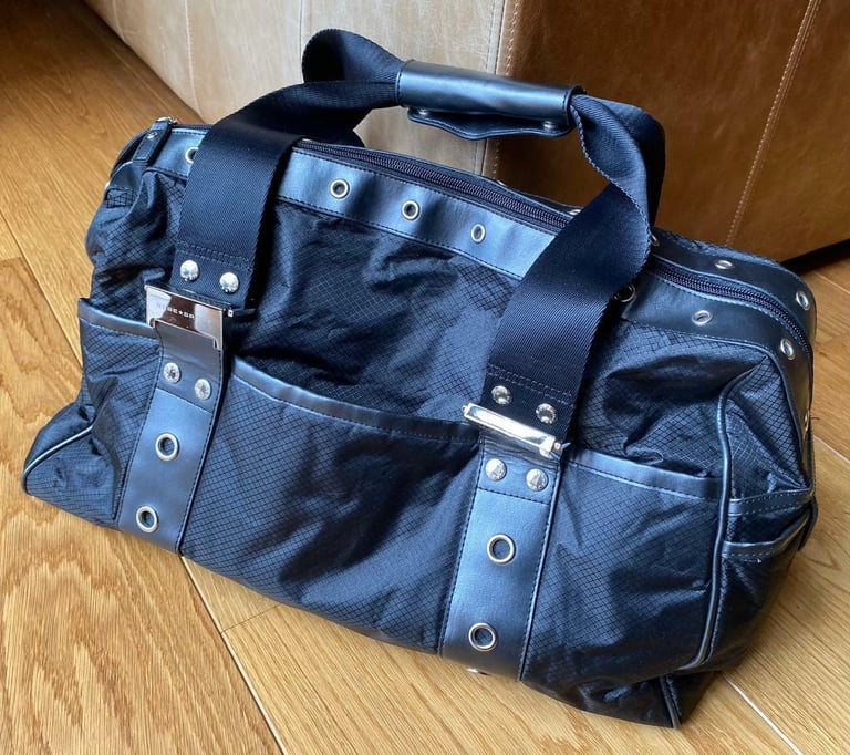 image for Bebe Black ladies Sports / Gym Bag