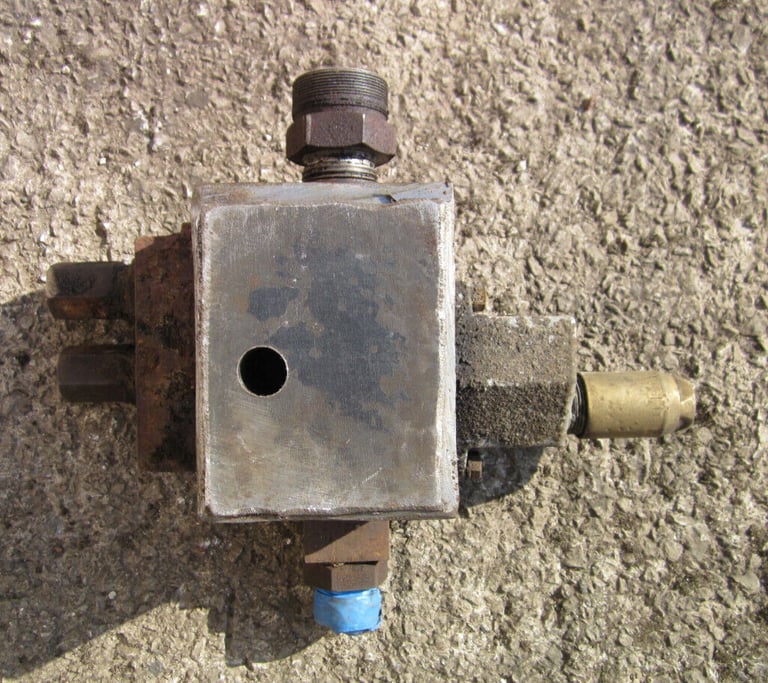 Vintage EDBRO tipping air valve - Model SVA 180
