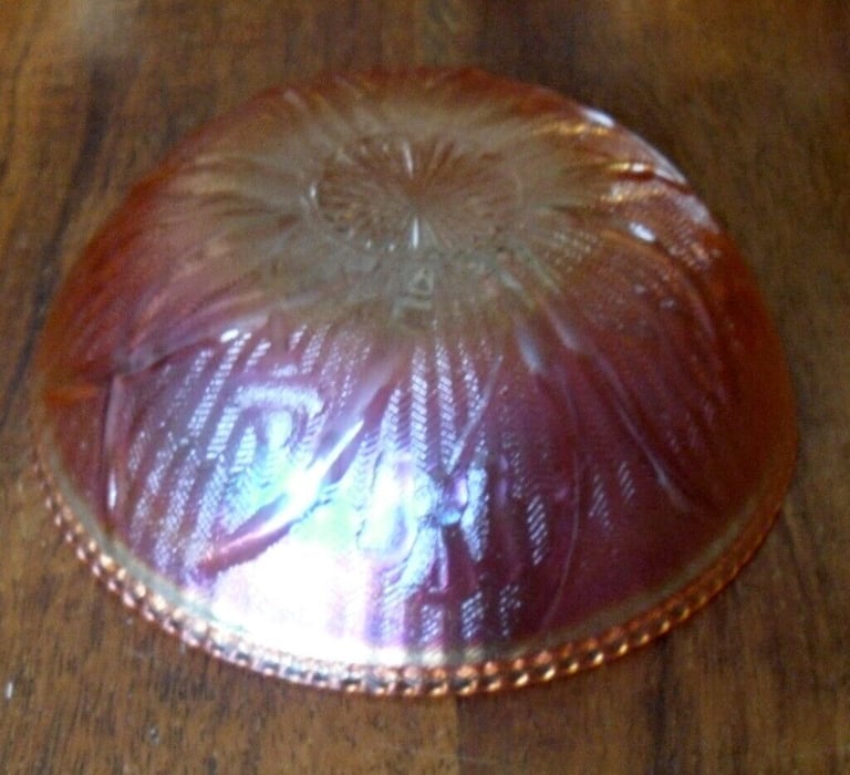 Carnival Glass Bowls 7 Piece Set - 1 x 20cm & 6 x 11cm