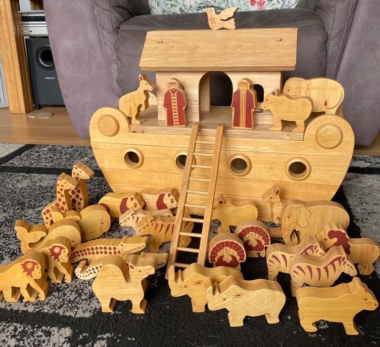 Noah’s Ark , large , solid wood lots of animals etc 