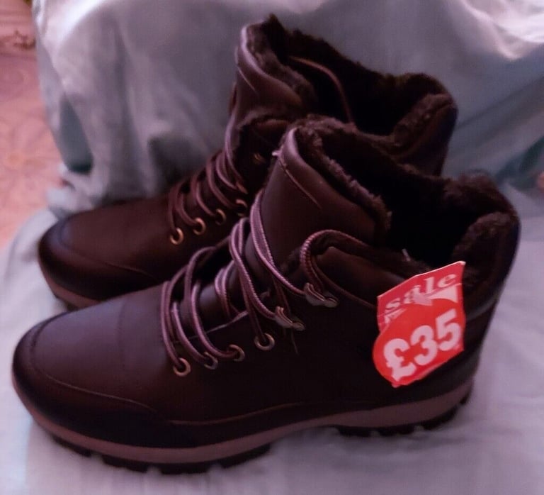 NEW WALKING BOOTS