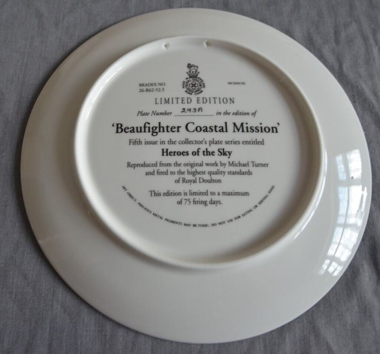  HERO'S OF THE SKY PLATES NUMBERS 1 TO 6 of 12 ALL 12 £80