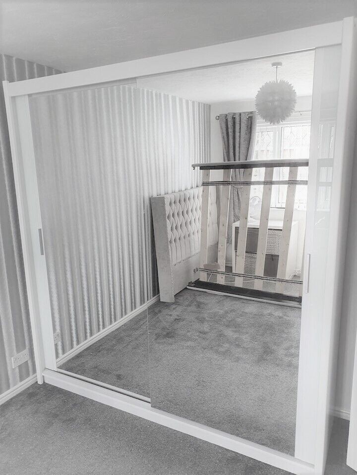 50% Half Price -Brand New Stunning Quality 3/2 Doors Sliding Wardrobe with Mirrors Shelves Rails