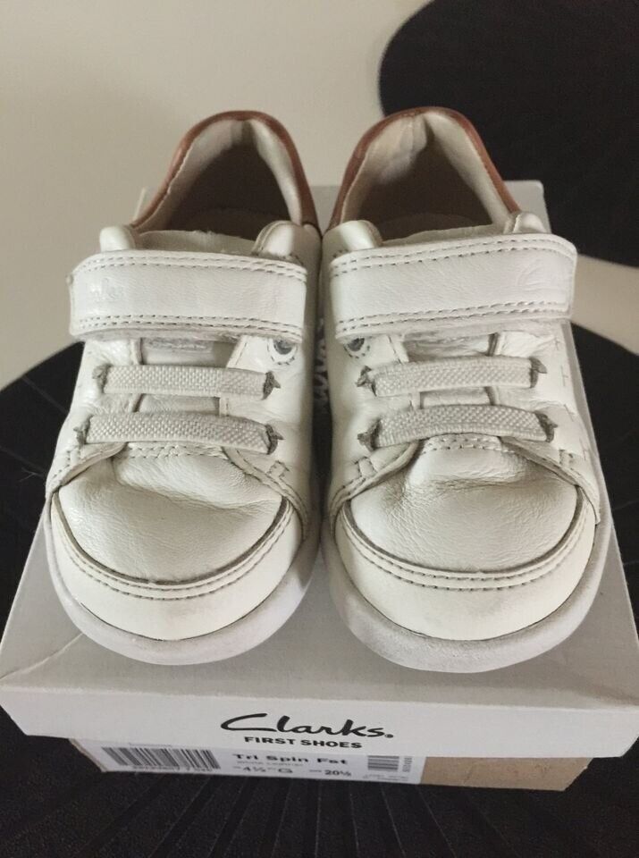image for Clarks Baby Leather Shoes Size 4.5 G