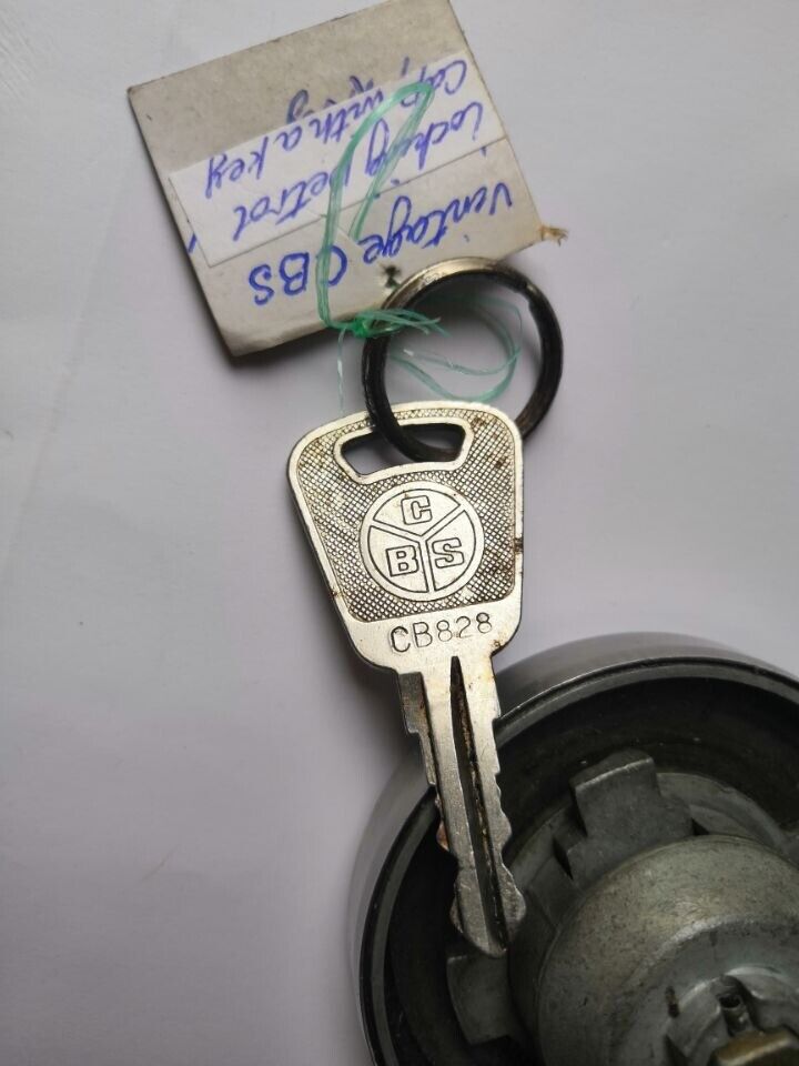 Vtg CBS Locking Petrol Cap & 1 Key CB828 Chrome Steel Probably-Ford 100E \ 103E Diameter 6.72 cm