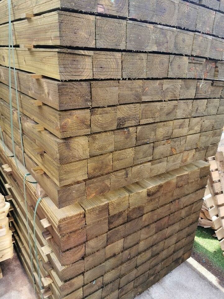 Feather Edge Fencing From £1.35 (ex 22mm x 125mm x 1.5m)