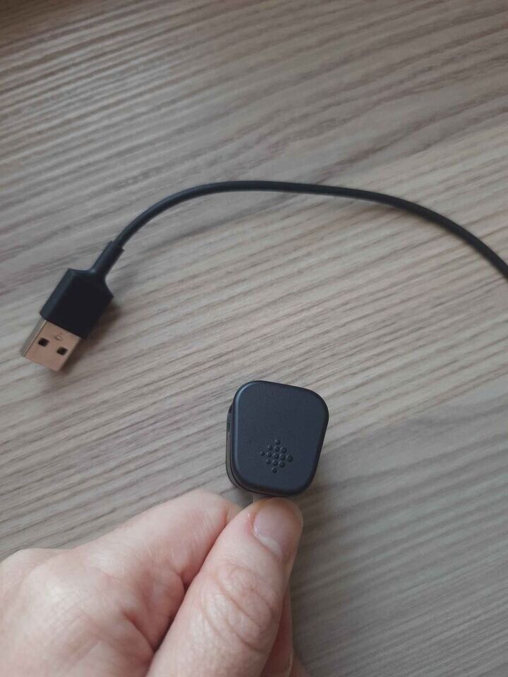 Fitbit Charge 3 charger