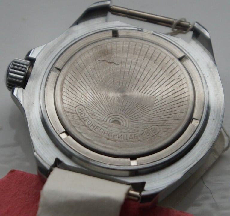 Wostok Komandirskie manual wind mechanical wristwatch - Tank divisions - new old - cal 2414 - '90s