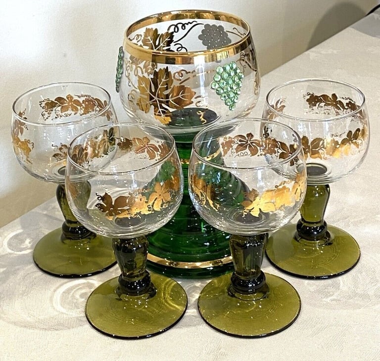 SET OF AUSTRIAN 1960's LARGE MUSICAL GOBLET, AND 4 WINE GLASSES IN GREEN & GOLD, VERY RARE
