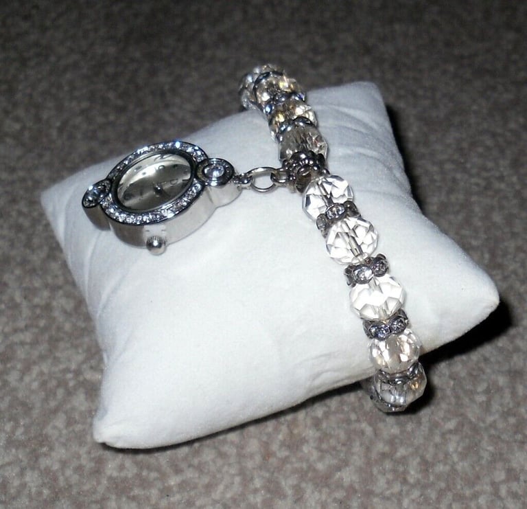 Ladies DIVA Stretch Bracelet Watch