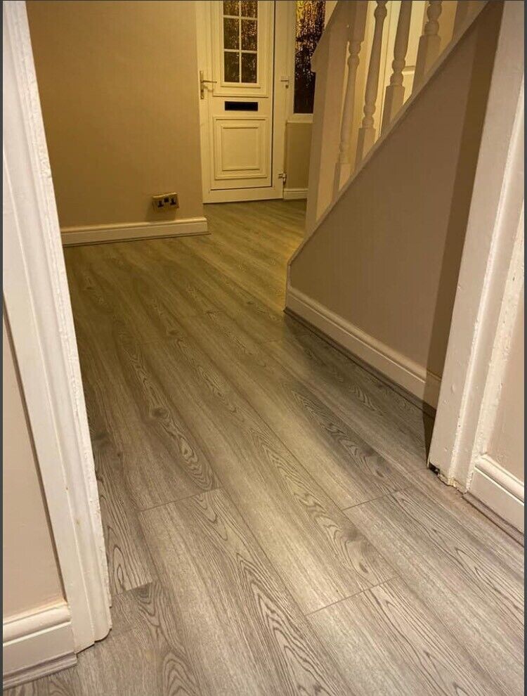 💥THICK GREY 8.3MM LAMINATE ONLY £18 A PACK 1 PALLET TO CLEAR💥✅