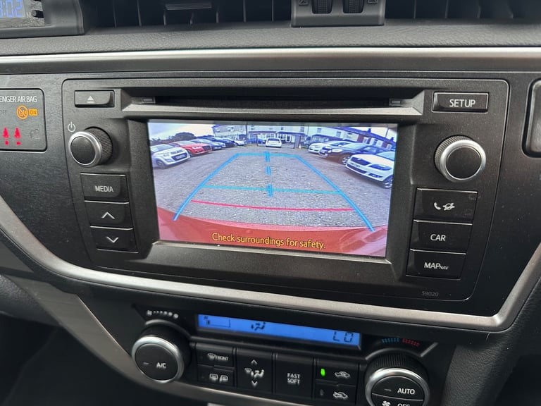 2014 Toyota Auris 1.6 V-Matic Icon Hatchback 5dr Petrol Manual Euro 5 (132 ps)