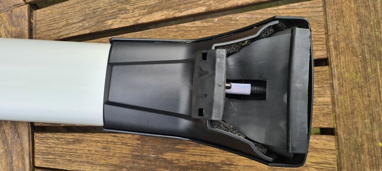 EVOQUE Jaguar Range Rover Roof Cross Bars & keys (NEW)