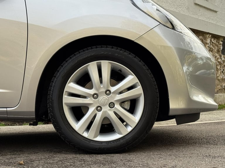 2013 Honda Jazz 1.4 i-VTEC ES Plus Hatchback 5dr Petrol CVT Euro 5 (99 ps) Hatchback Petrol Autom...