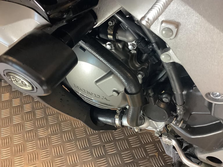 Honda VFR 800 CROSSRUNNER